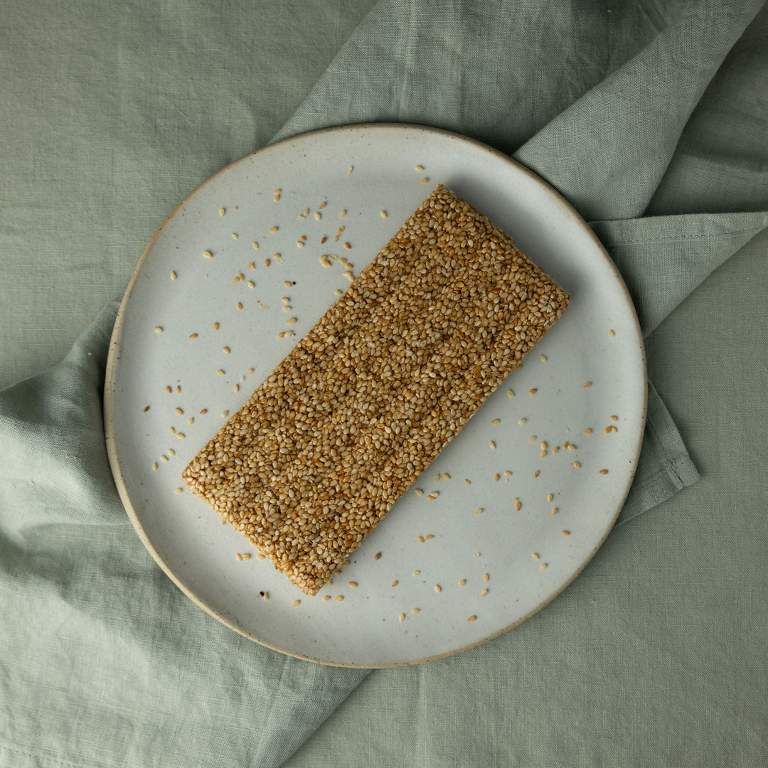 Lambou Bros. Healthy Treat Crispy Sesame Bar (Tragano) 80g